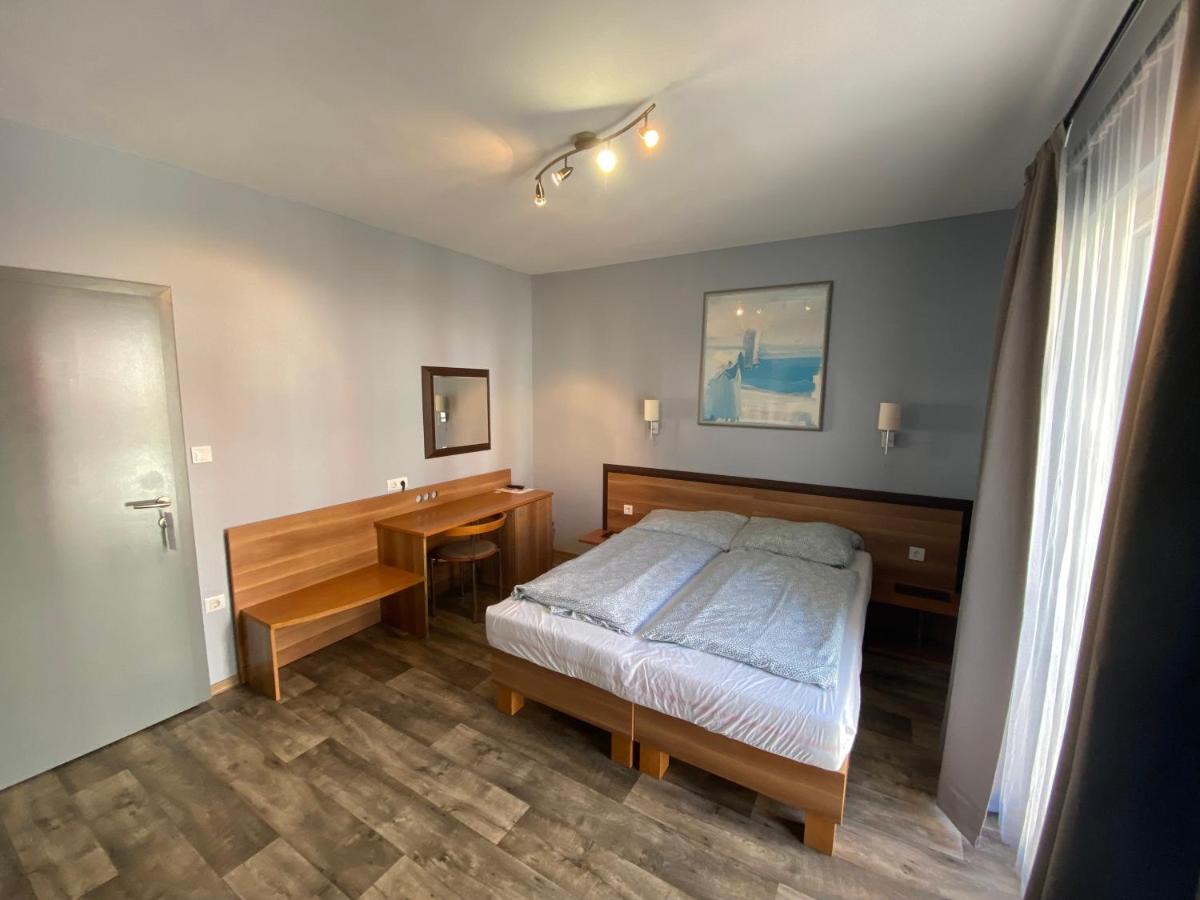 Kalcit Tourist Motel Белапатфалва Екстериор снимка